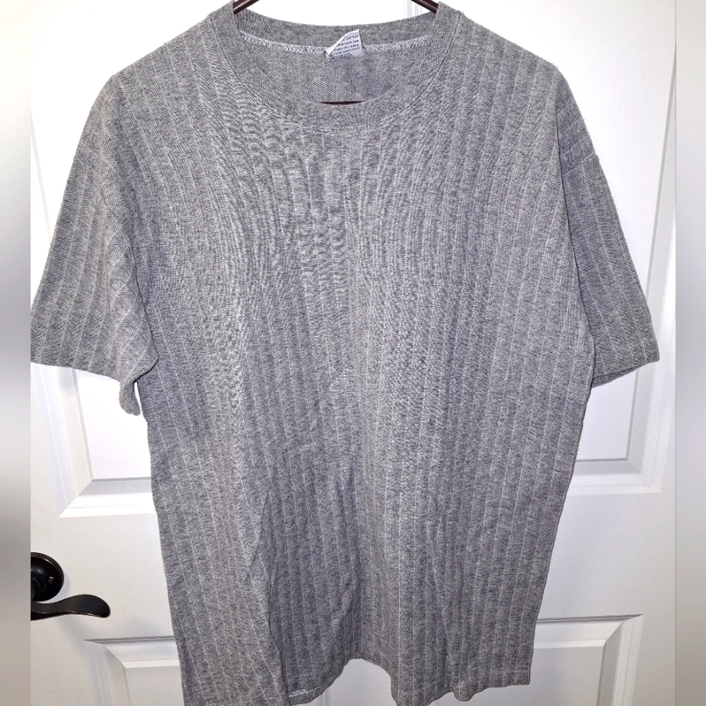 A Cal Cru men's large ribbed 100% pre-shrunk cotton t-shirt.
